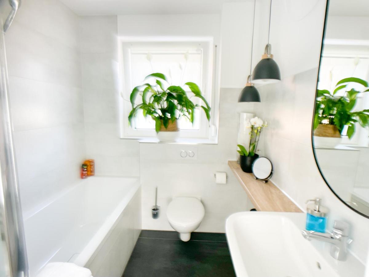נירנברג M-Style 02 Apartment Mit Balkon 24H Self-Check-In, Free Parking, Netflix מראה חיצוני תמונה